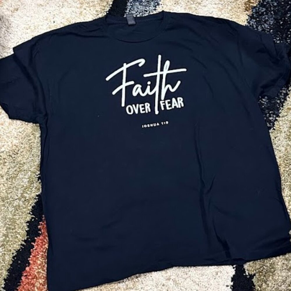 Faith Over Fear XXL Men's Black Unisex Short Sleeve Eternal Light T-Shirt NWOT